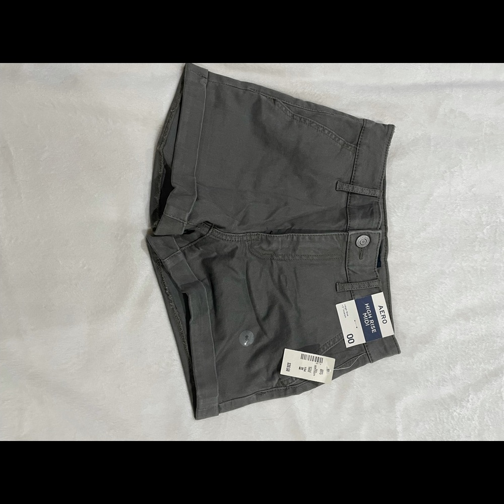 NWT army green shorts